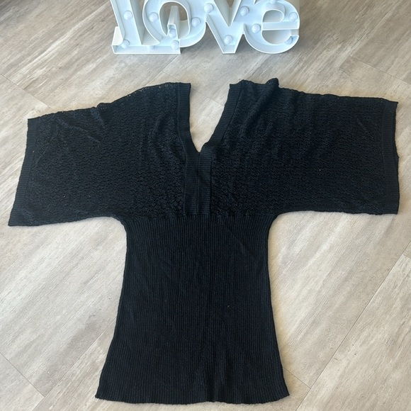 Express Macrame Top - Picture 6 of 6